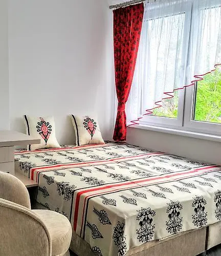 Harenda Nocleg ze śniadaniem 3*